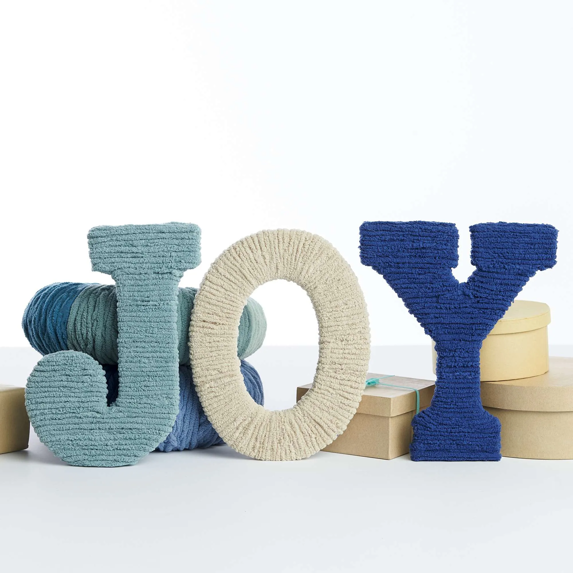 Bernat Craft Holiday Joy Letter Art
