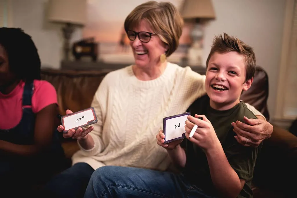 Board game Usaopoly Blank Slate: The Game Where Great Minds Think Alike