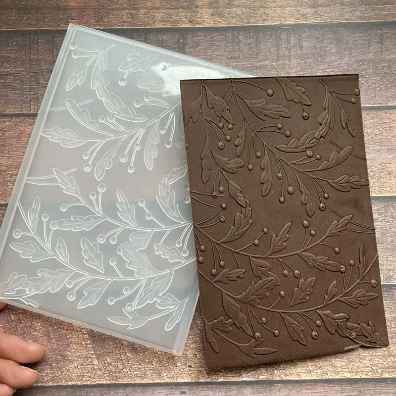 Poppy Crafts 3D Embossing Folder #22 - Wild Berries